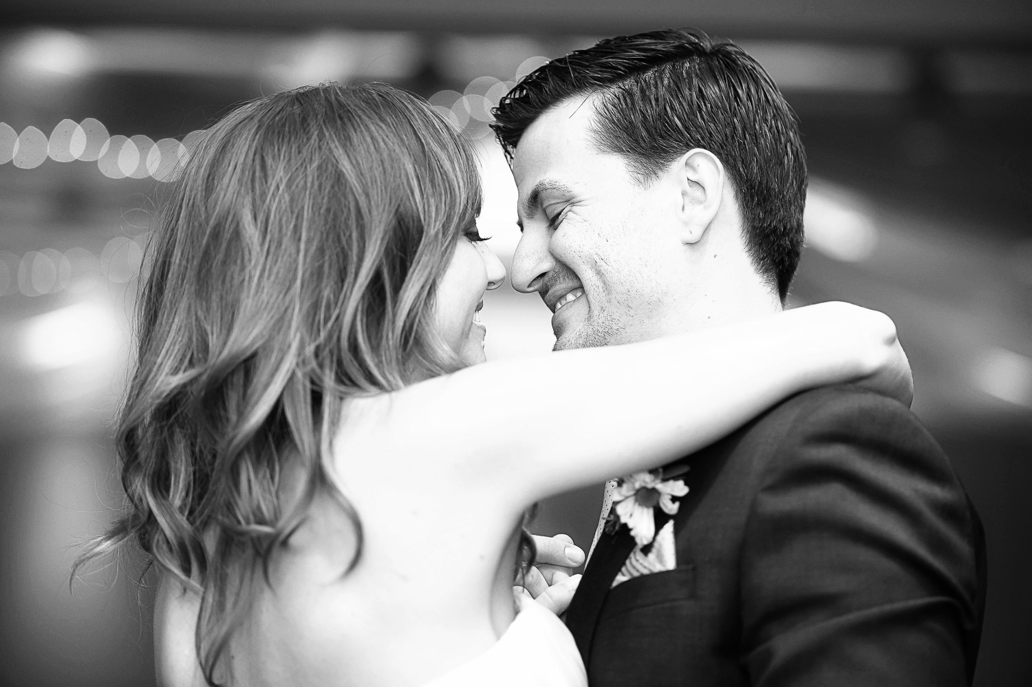 Bride and groom's first dance at the Como Zoo wedding
