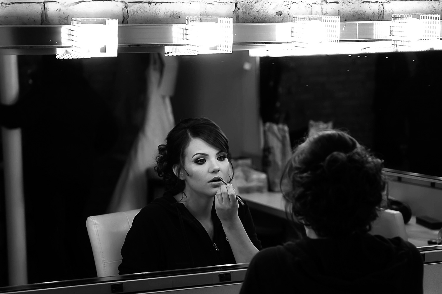 bride in the dressing room at Aria in Minneapolis