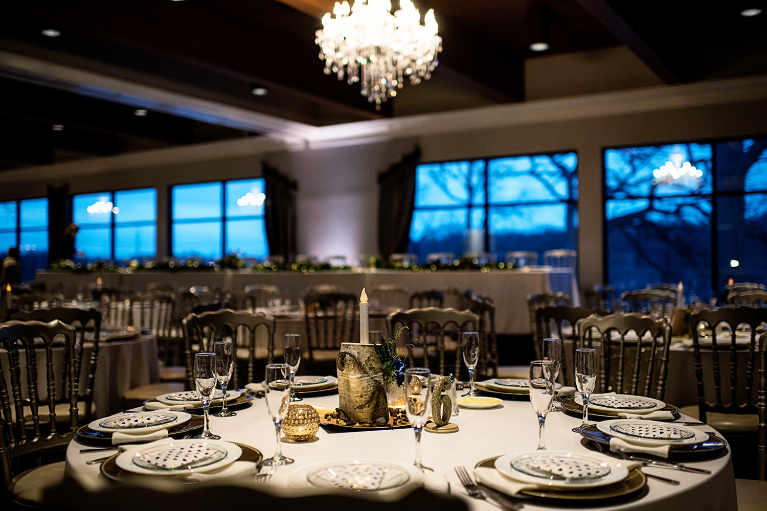 dining room at Mississippi Leopold's Garden