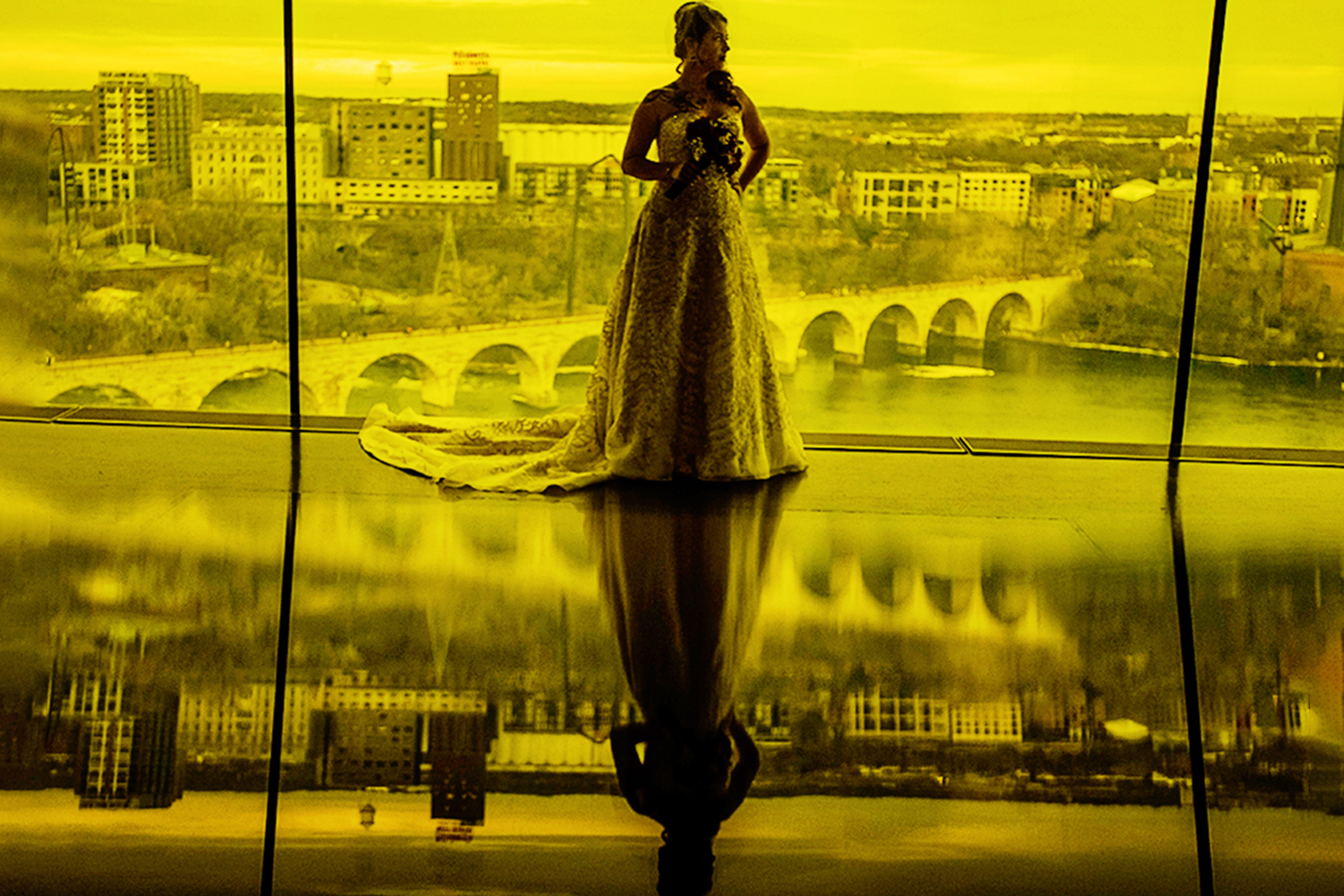 bride reflections in the yellow room at the Guthrie one of my 30 favorite venues in minneapolsi