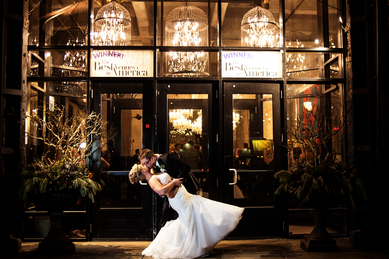 bride and groom dip kiss in minneapolis at aria one of my 30 favorite venues in 