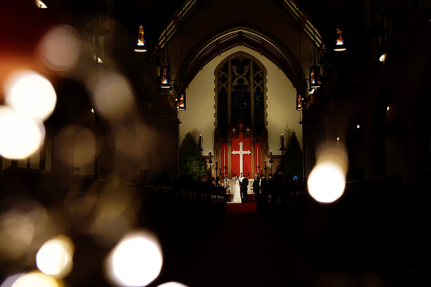 December wedding ceremony at Mount Olivet Lutheran church in Minneapolis