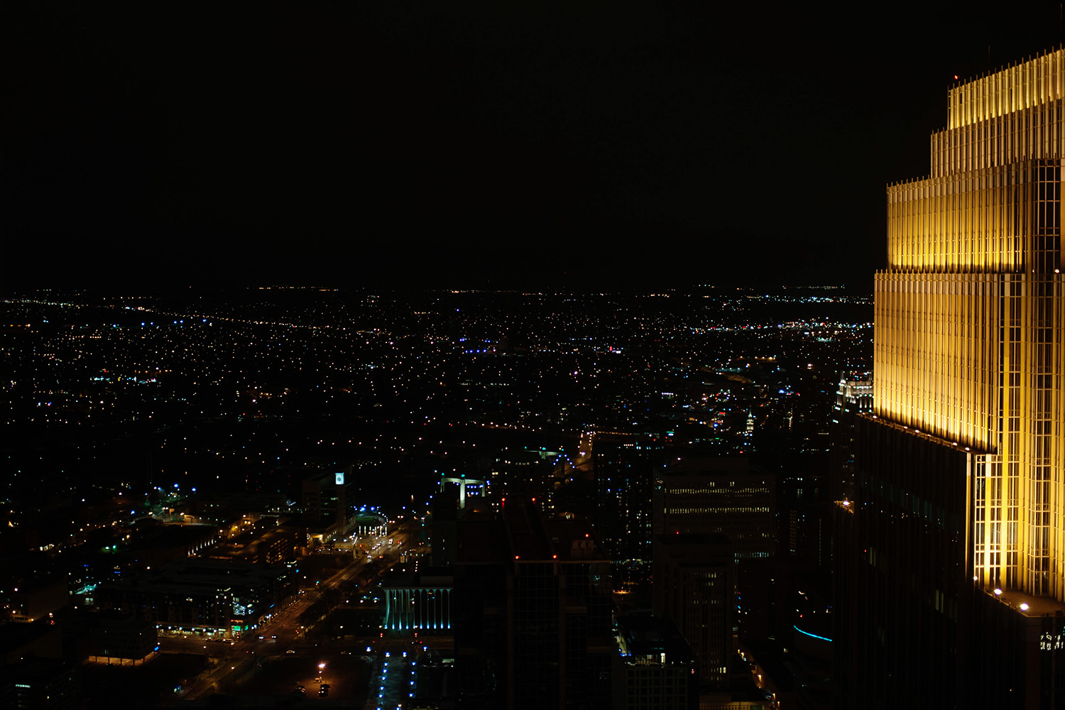 View of Minneapolis from Windows on Minnesota