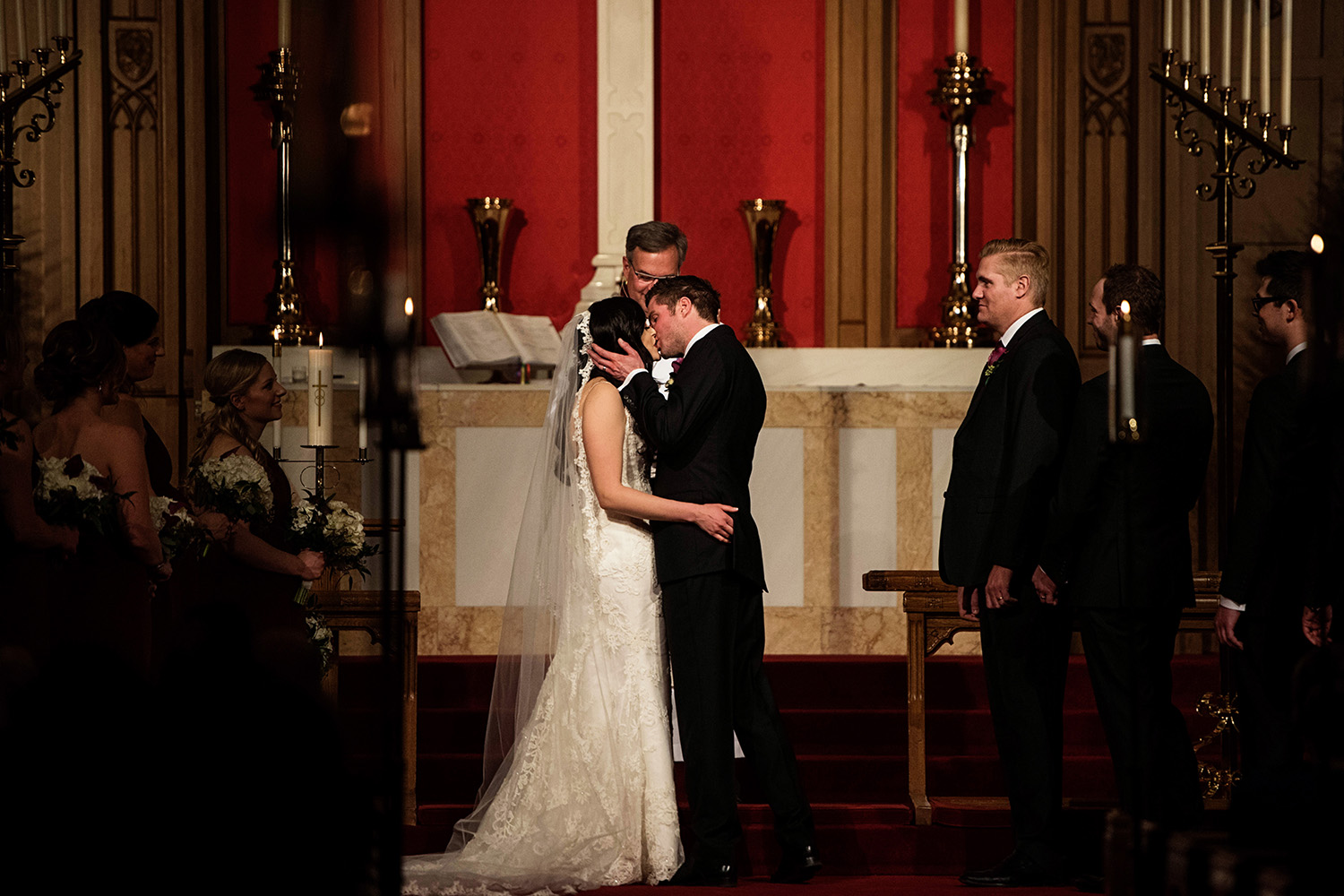 first kiss at the alter in Minneapolis