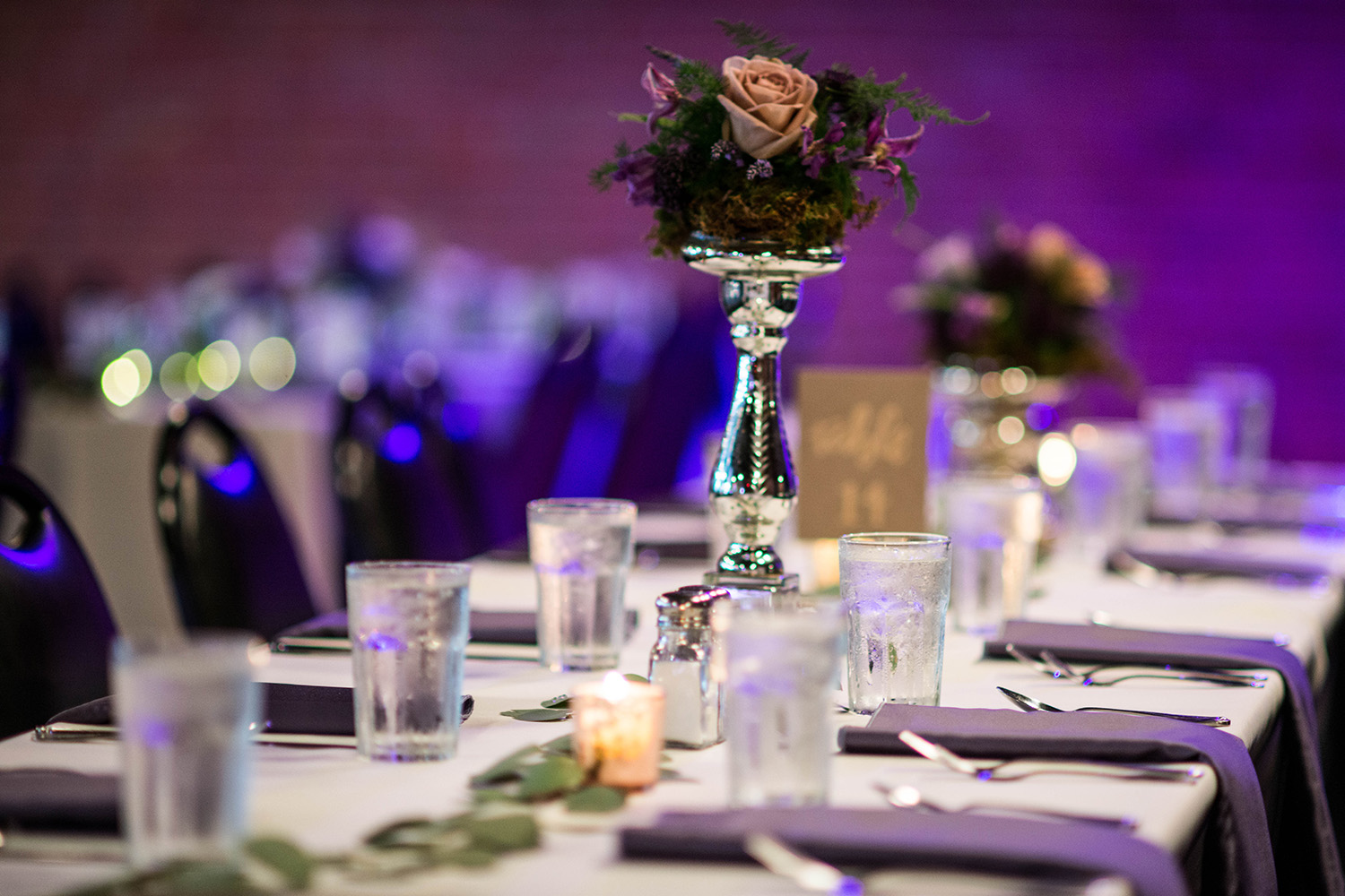 wedding flowers at Turtle's 1890 Event Centre