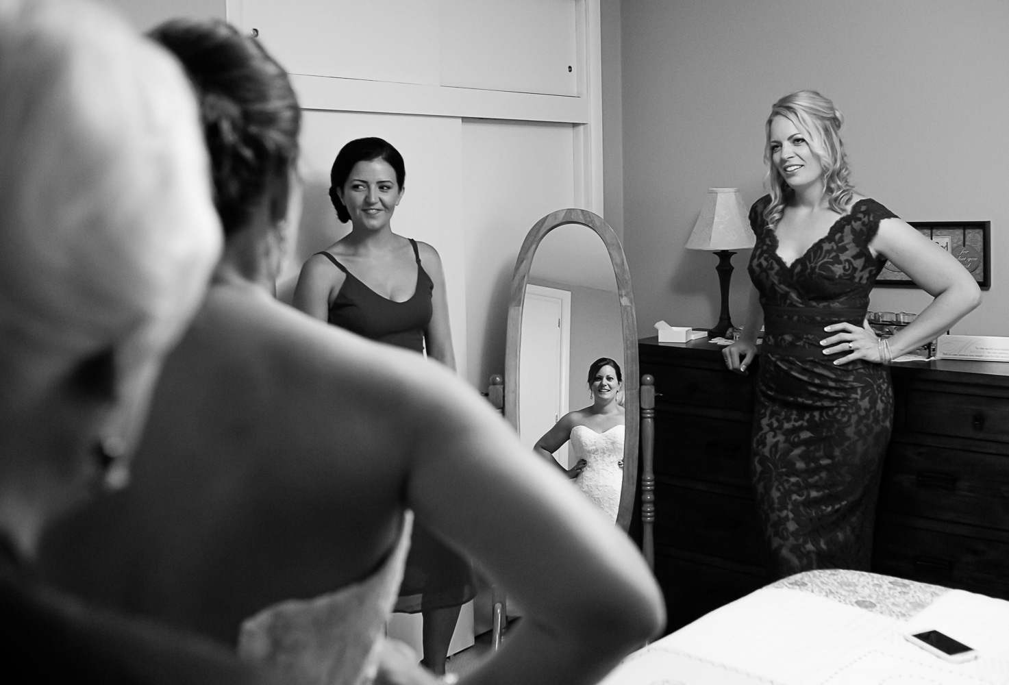 bride getting ready at her house 