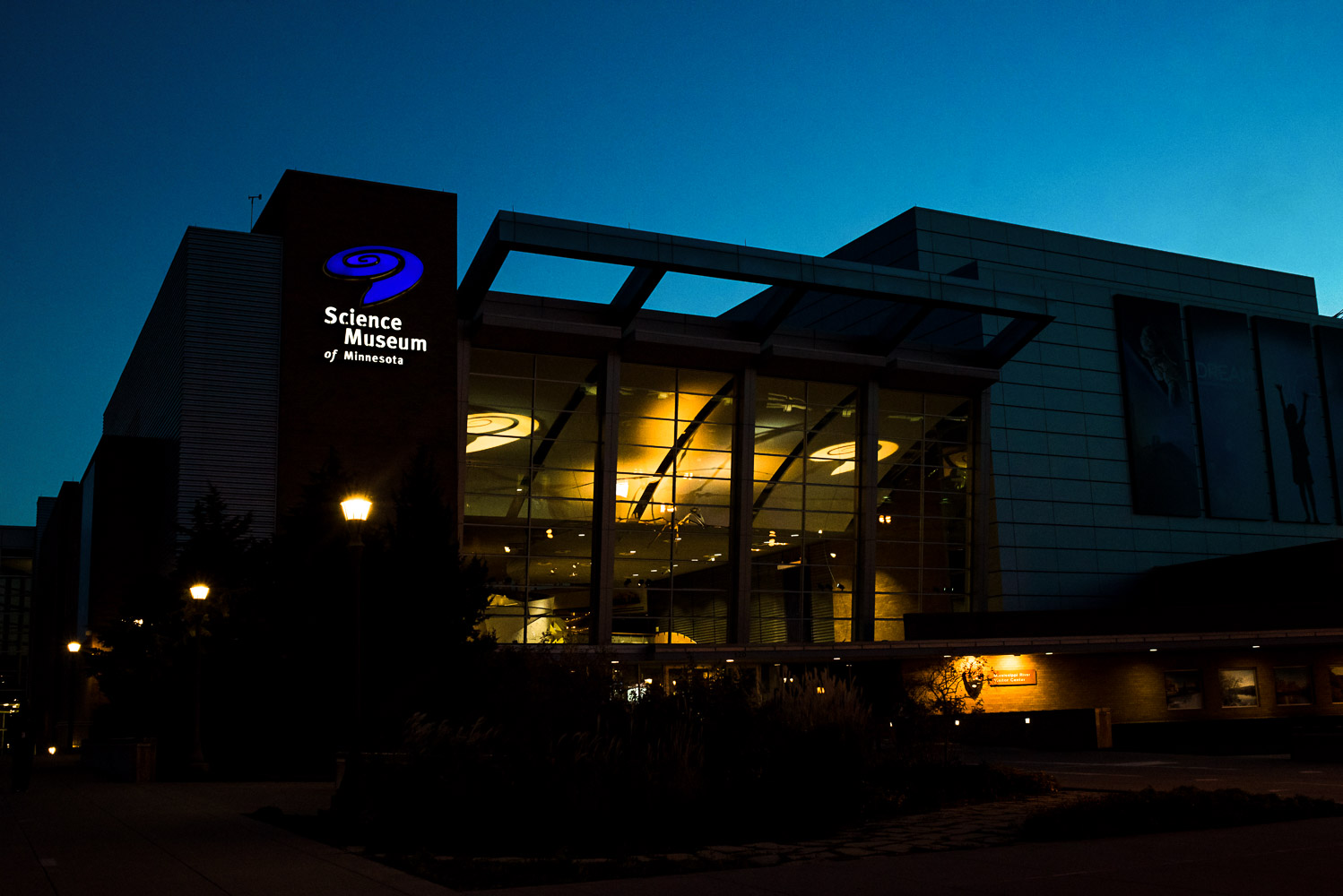 Science Museum of St Paul Minnesota wedding venue