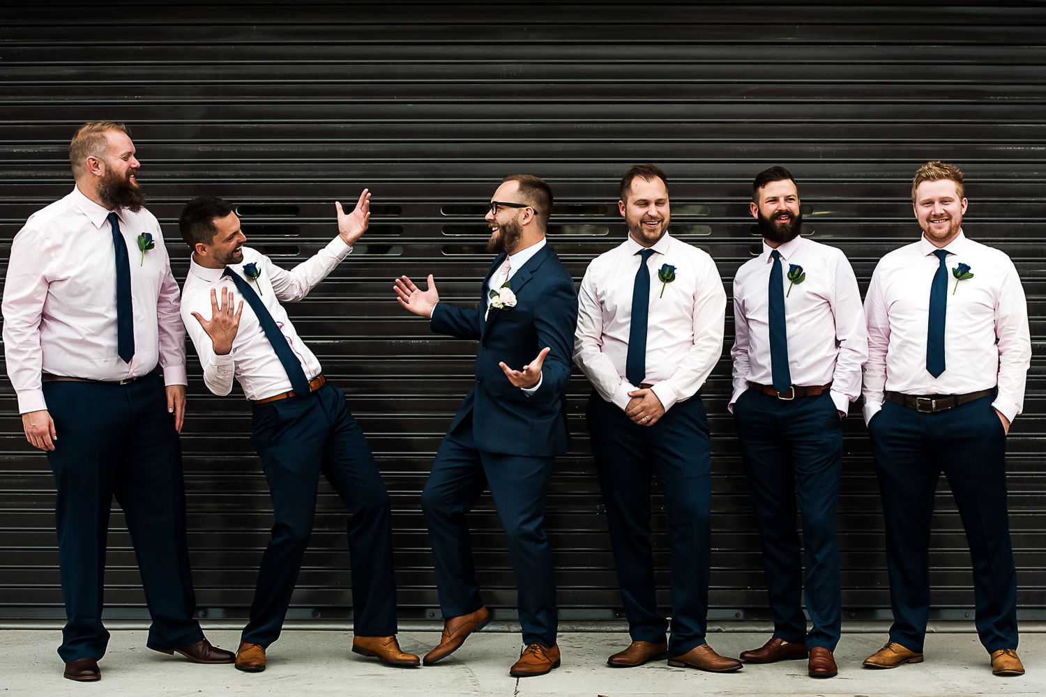 groomsmen and the group portrait in the North Loop in Minneapolis
