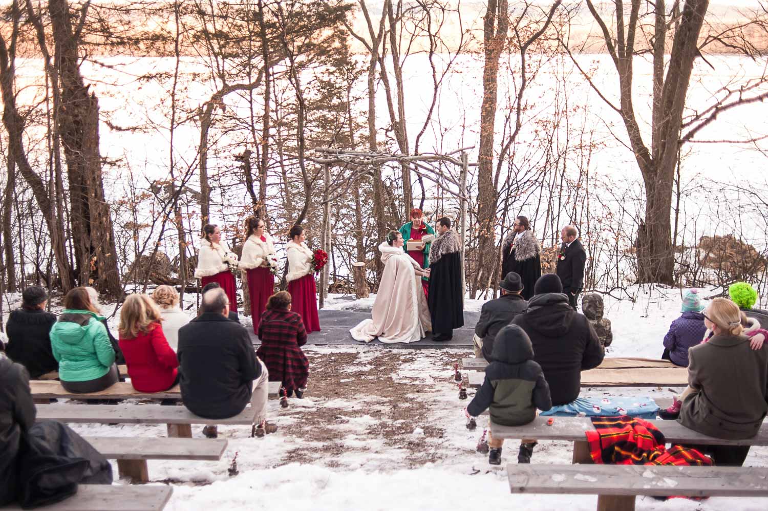 outdoor ceremony for a Minnesota winter wedding